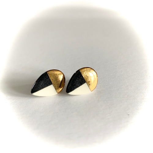 Luster Stud- Black Design Teardrop 1