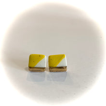 Luster Stud- Yellow Design Square 2